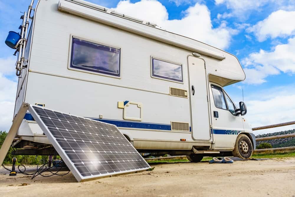 importance of having reliable battery to keep your travel trailer running