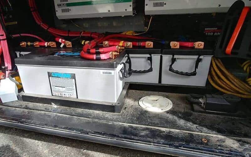 selecting ideal travel trailer battery may seem daunting